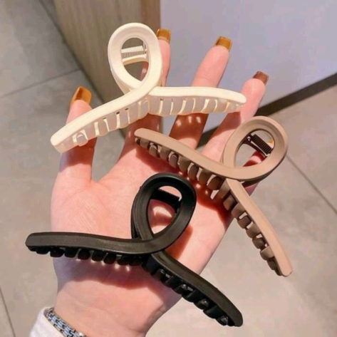 Long Hair Claw