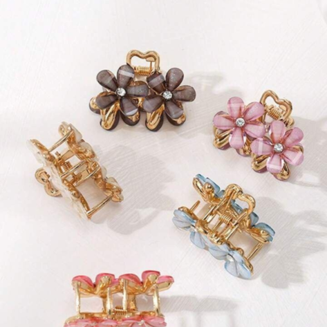 Flower Hair Claw - Image 2